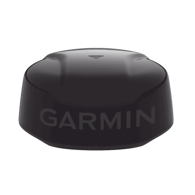 Radar  tipo domo GMR Fantom 18x color negro de hasta 48 Millas Náuticas de alcance máximo, con 50 W de potencia.